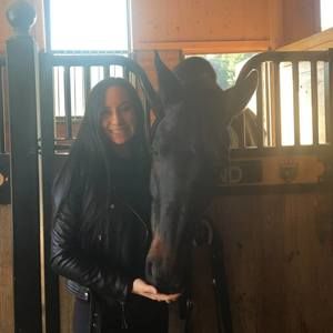 Meet your Posher, Hope